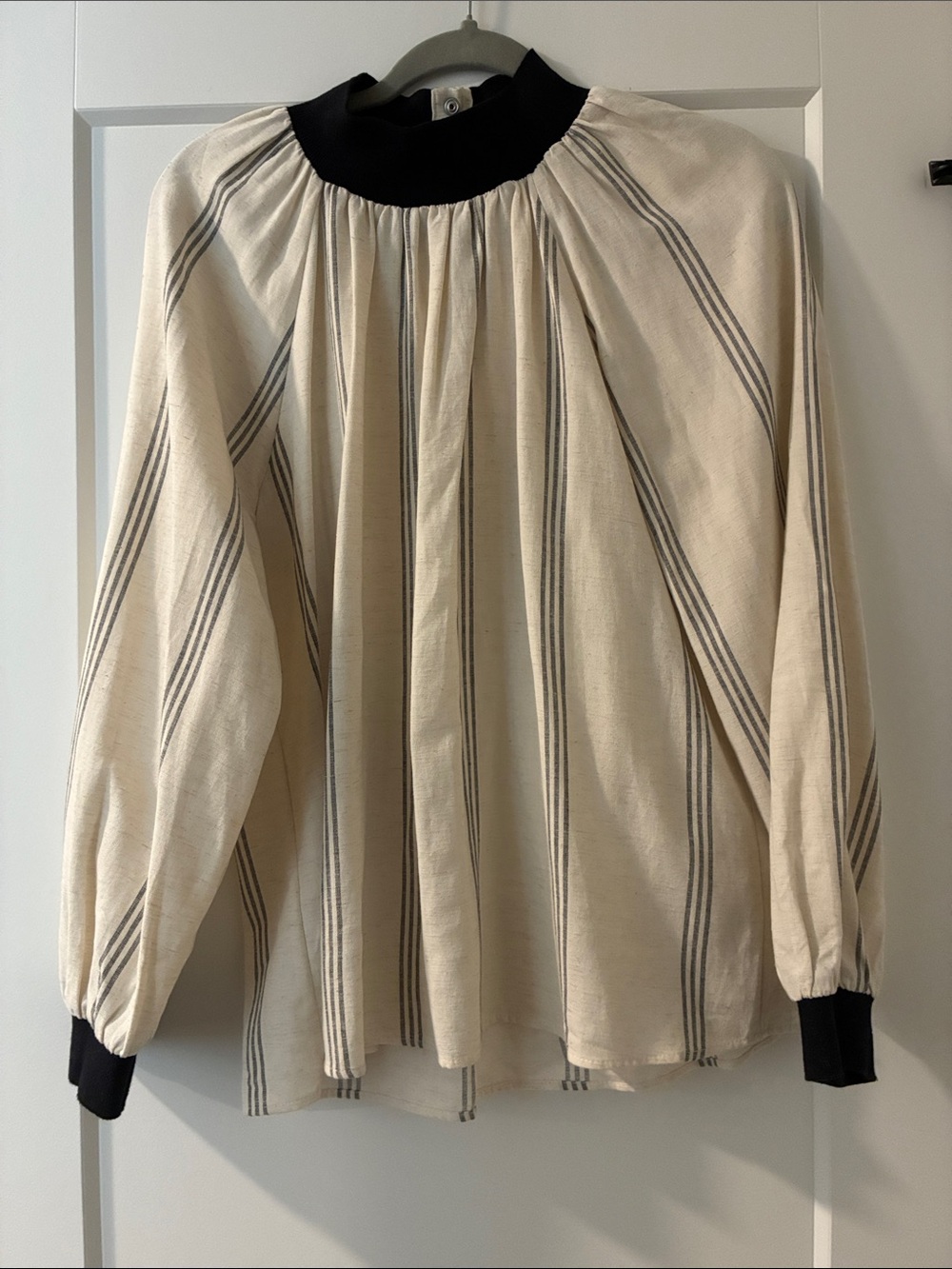 Zara Cream and Black Striped Balloon-Sleeve Blouse
